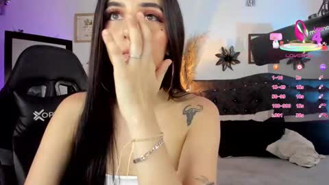 PaulaInsta  paulacastellanos 1Pvt open online show from 17, 9, 2025