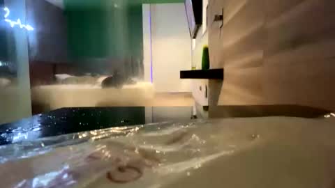 nicolas online show from 17, 1, 2026