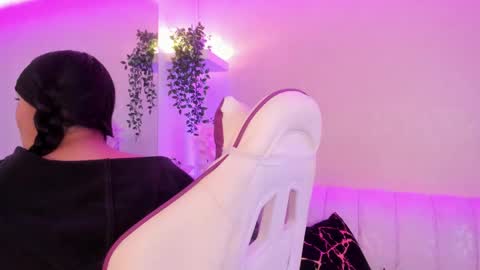 DevoraCook online show from 6, 11, 2025