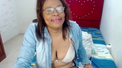 Snapshot of devorasexy2 chatting on 25, 3, 2026 Devora.. online show from 25, 3, 2026