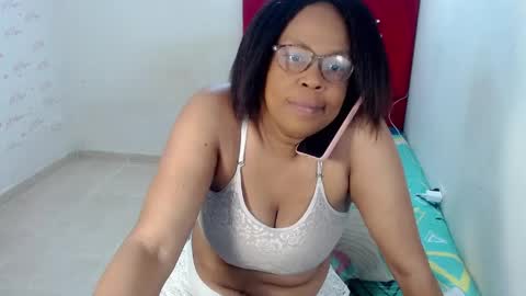 Snapshot of devorasexy2 chatting on 15, 4, 2026 Devora.. online show from 15, 4, 2026