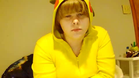 Snapshot of devykitten2018 chatting on 9, 4, 2026 devykitten online show from 9, 4, 2026