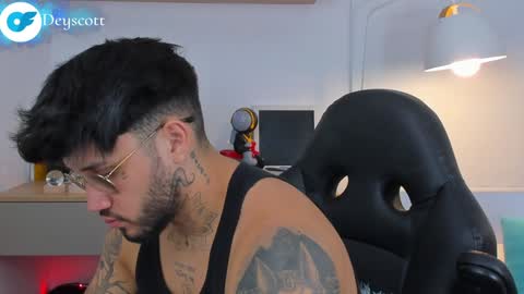 JULIAN online show from 7, 1, 2025