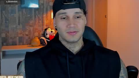 Snapshot of deymon_scott chatting on 21, 3, 2026 JULIAN online show from 21, 3, 2026