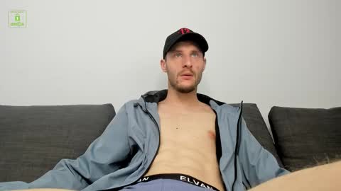 deymond_russo online show from 9, 2, 2026