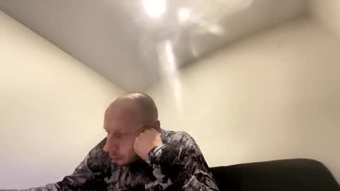 deznuts130 online show from 4, 2, 2025