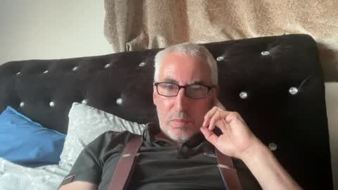 Snapshot of dfraserc chatting on 29, 5, 2026 dfraserc online show from 29, 5, 2026