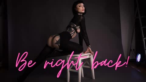 dgtlgrl online show from 11, 1, 2026