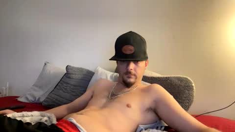 dharbison23 online show from 31, 10, 2025