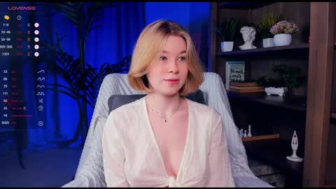 Snapshot of di_huny chatting on 18, 12, 2024 Arina online show from 18, 12, 2024