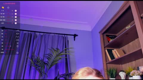 Snapshot of di_huny chatting on 9, 1, 2025 Arina online show from 9, 1, 2025