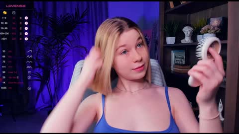 Snapshot of di_huny chatting on 17, 1, 2025 Arina online show from 17, 1, 2025