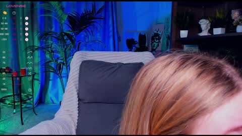 Snapshot of di_huny chatting on 25, 1, 2025 Arina online show from 25, 1, 2025