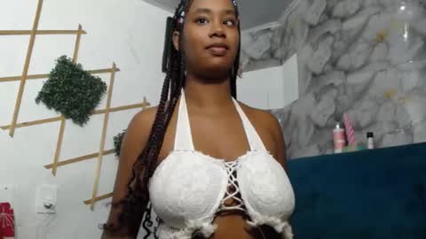 Snapshot of diabla_sexyboobs chatting on 13, 11, 2025 D I A B L A online show from 13, 11, 2025
