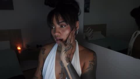 Snapshot of diamon_kataleya chatting on 27, 10, 2025 Melissa My schedule 10pm time Colombia online show from 27, 10, 2025