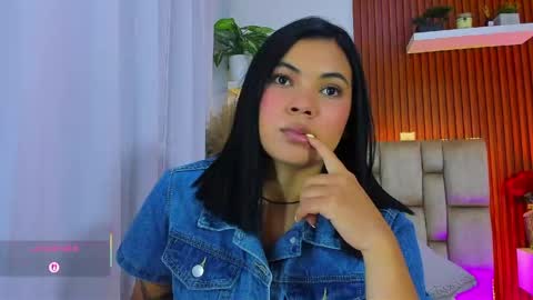 Snapshot of diamond_canela chatting on 3, 5, 2026 diamond_canela online show from 3, 5, 2026