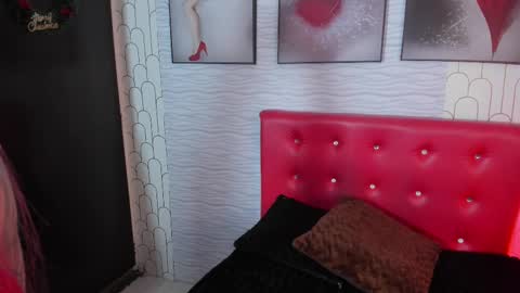 Vanessa online show from 14, 2, 2025