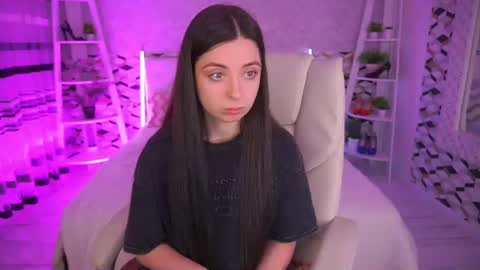 Snapshot of diamondeyeess chatting on 15, 6, 2026 Sasha online show from 15, 6, 2026