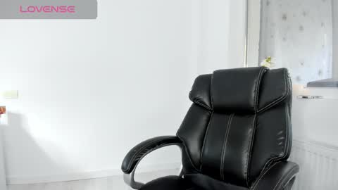 Snapshot of diamondkay_ chatting on 28, 10, 2025 diamondkay_ online show from 28, 10, 2025