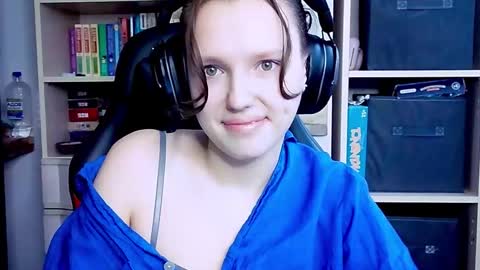 diana_back3 online show from 6, 10, 2025