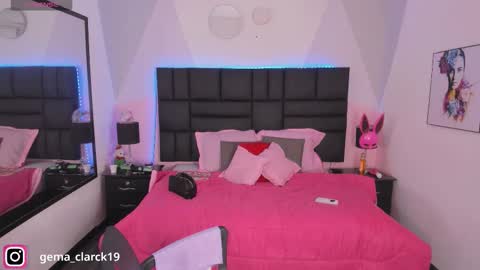 Diana Tamayo online show from 21, 10, 2025