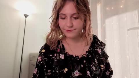 Snapshot of diana_floweri chatting on 28, 9, 2025 Diana online show from 28, 9, 2025