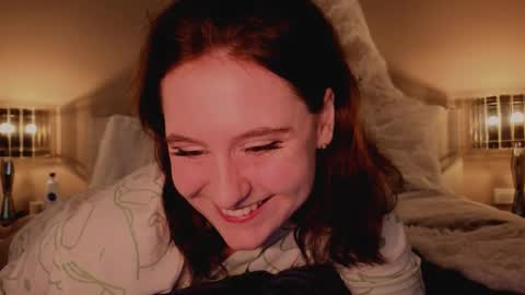 Snapshot of diana_floweri chatting on 30, 10, 2025 Diana online show from 30, 10, 2025