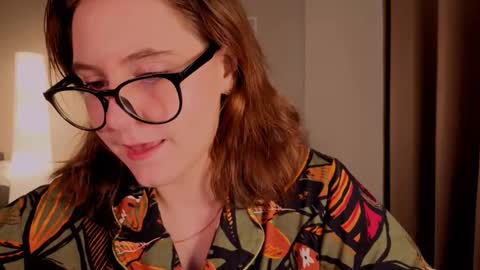 Snapshot of diana_floweri chatting on 16, 11, 2025 Diana online show from 16, 11, 2025