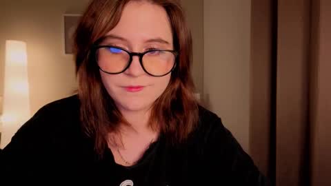 Snapshot of diana_floweri chatting on 4, 12, 2025 Diana online show from 4, 12, 2025