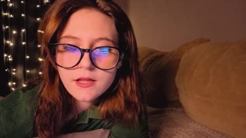 Snapshot of diana_floweri chatting on 14, 12, 2025 Diana online show from 14, 12, 2025