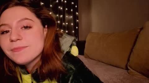 Snapshot of diana_floweri chatting on 15, 12, 2025 Diana online show from 15, 12, 2025