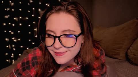 Snapshot of diana_floweri chatting on 18, 12, 2025 Diana online show from 18, 12, 2025