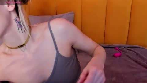 Snapshot of diana_garrett chatting on 14, 11, 2025 Diana online show from 14, 11, 2025