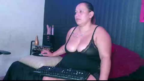 Diana Lozano online show from 24, 2, 2025