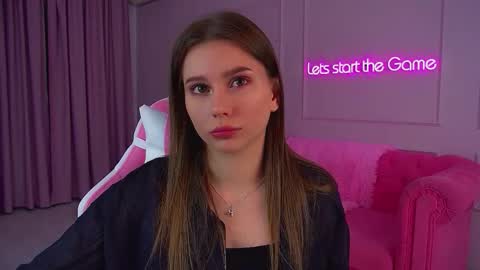 Snapshot of dianabecker chatting on 14, 9, 2025 Diana online show from 14, 9, 2025