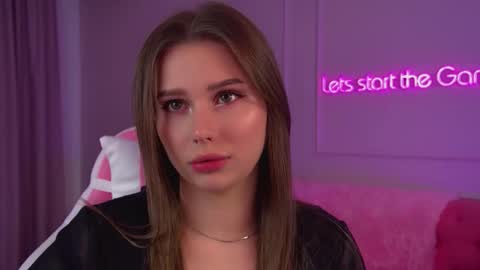 Snapshot of dianabecker chatting on 25, 9, 2025 Diana online show from 25, 9, 2025