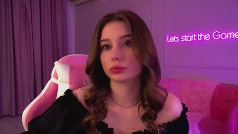 Snapshot of dianabecker chatting on 29, 9, 2025 Diana online show from 29, 9, 2025