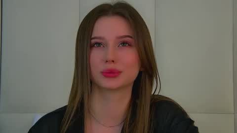 Snapshot of dianabecker chatting on 12, 10, 2025 Diana online show from 12, 10, 2025