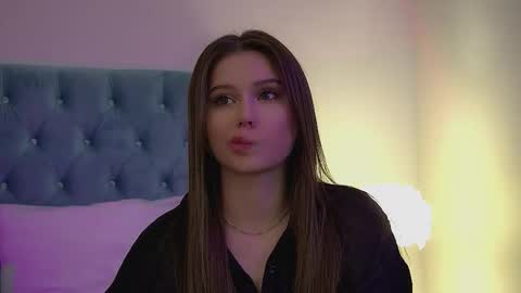 Snapshot of dianabecker chatting on 20, 11, 2025 Diana online show from 20, 11, 2025