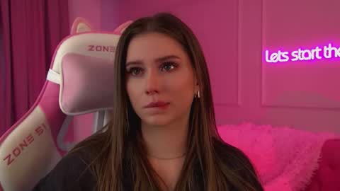 Snapshot of dianabecker chatting on 4, 2, 2026 Diana online show from 4, 2, 2026