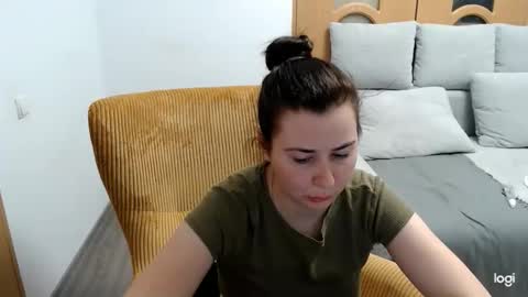 Snapshot of dianasmiey7 chatting on 15, 4, 2026 dianasmiey7 online show from 15, 4, 2026