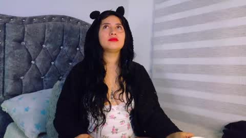 Snapshot of diane_1 chatting on 9, 5, 2026 DIANE online show from 9, 5, 2026