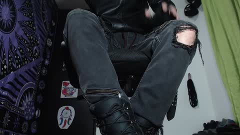 DICAPRIO online show from 17, 12, 2024