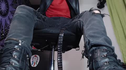 DICAPRIO online show from 19, 12, 2024