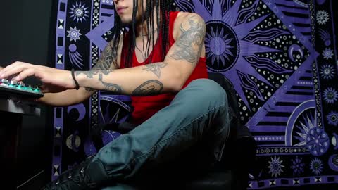 DICAPRIO online show from 9, 1, 2025