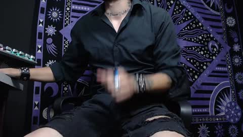 DICAPRIO online show from 3, 2, 2025