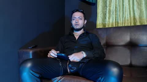 Snapshot of dicaprioo_ chatting on 31, 5, 2026 DICAPRIO online show from 31, 5, 2026