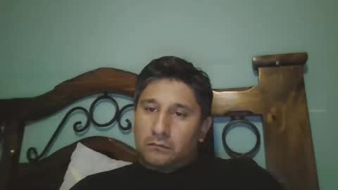 Snapshot of dickeduardo chatting on 2, 4, 2026 dickeduardo online show from 2, 4, 2026