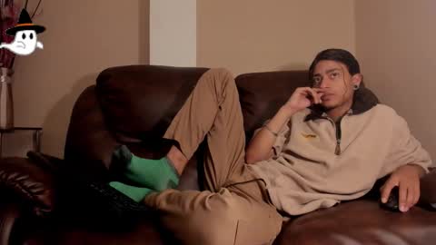 Snapshot of dickie_dicking chatting on 21, 10, 2025 dickie_dicking online show from 21, 10, 2025