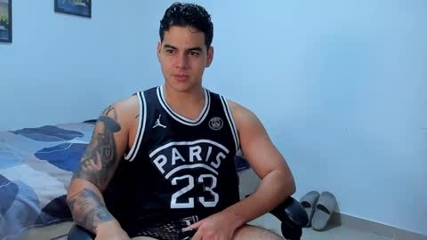 Snapshot of diego_cazas chatting on 8, 6, 2026 DIEGO CAZAS online show from 8, 6, 2026
